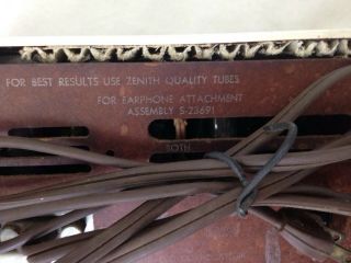 - Vintage Zenith Model X519 - 5 - Tube Clock Radio - sound. 5