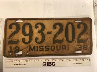 Vintage.  1938 Missouri License Plate.  Number 293202.