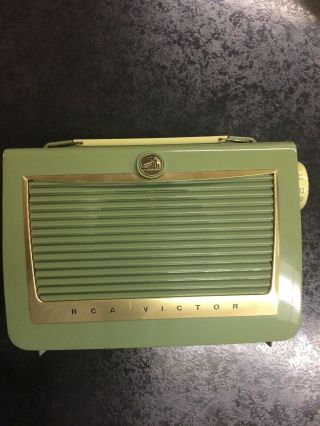Rca Model 6 - Bx - 6 Victor Portable Radio Vintage With Tubes