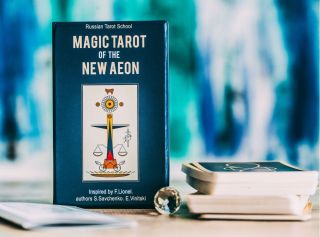 Magic Tarot Of The Aeon And Eguidebook