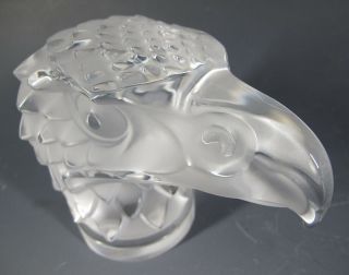 Lalique Crystal Eagle Head Paperweight Art Glass w/Lighted Stand France yqz 8
