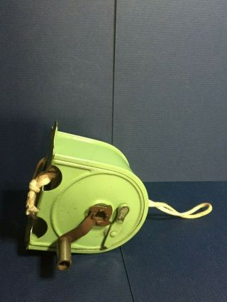 Vintage Handy Things Retractable Clothes Line Reel - Retro Green Laundry Kitchen