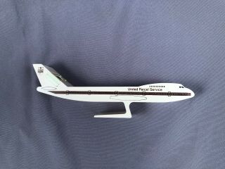 Alcraft 1985,  United Parcel Service / Ups,  Airplane,  Aluminum Paperweight Clock