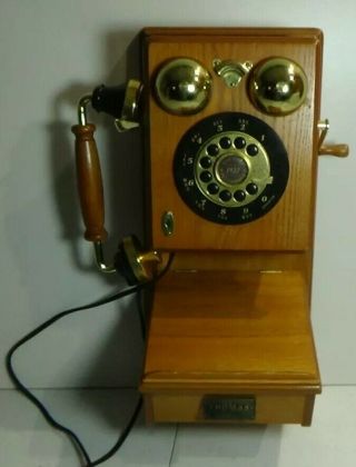 Thomas Collectors Edition Wall Phone Pp - 9 Push Button Country 1927 Oak