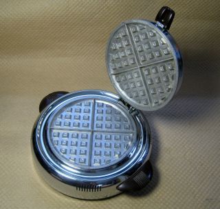 Never Used: 1940s General Electric 119w4 Waffle Iron / Maker