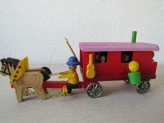 Steinbach Volkskunst Gypsy Caravan Miniature Horse Carriage Christmas Village