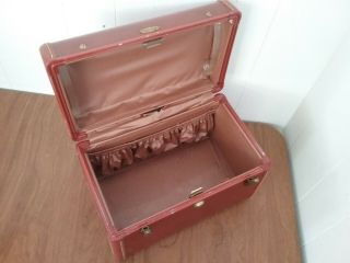 Vintage Samsonite Shwayder Bros.  Brown luggage suitcase makeup train case & key 3