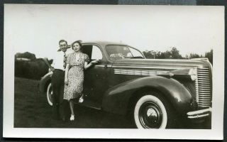 Vintage Car Photo Ma N & Pretty Girl W/ 1938 Buick 977070
