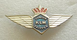 H421 Klm Dutch Airlines Junior Skipper Wings Lapel Pin Badge Aircraft Airplane