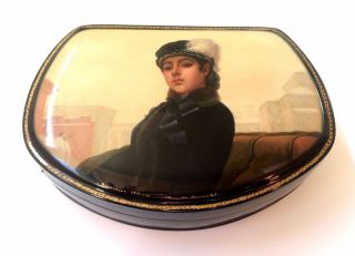 Fedoskino Hand Painted Russian Lacquer Box 