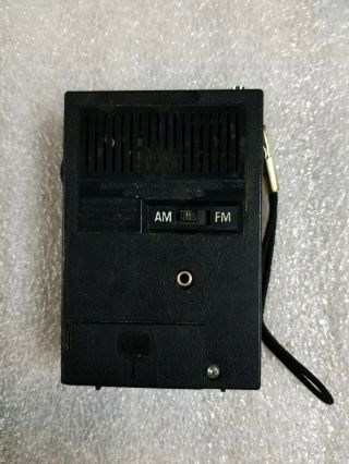 VINTAGE GE AM/FM PORTABLE TRANSISTOR RADIO - MODEL P1725 READ 6