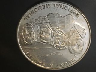 Mount Rushmore National Memorial Souvenir Token Coin