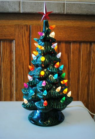 Vintage 1977 Green Ceramic Lighted Christmas Tree 12 " Lights Star Pine Cone Base