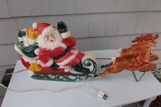 Vtg Empire/judith Novelty Plastic Light - Up Blow Mold Santa Sleigh With Reindeer