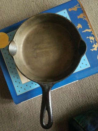 Griswold Cast Iron Skillet Large Logo Erie,  Pa 208 - Sits Flat - 7 Inch Heavy