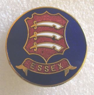 Vintage County Of Essex Coat - Of - Arms Travel Souvenir Pin - England Uk