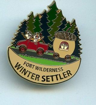 Disney Fort Wilderness Resort & Campground Winter Settler Chip & Dale Pin Rare