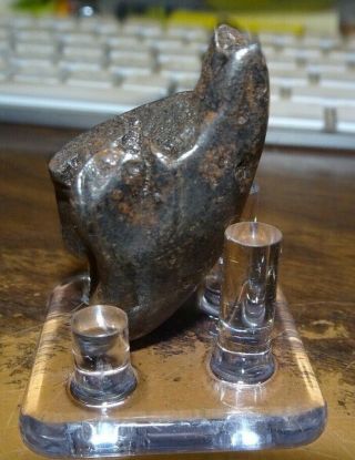 50 gm.  SIKHOTE ALIN IRON METEORITE ; TOP GRADE; RUSSIA WITH STAND 2