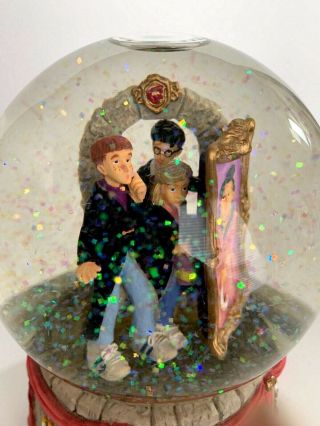 Harry Potter Musical Snow Globe Ron Hermione Enesco 2001 Glitter