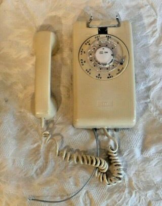 Itt Model 554 Ivory Wall Telephone With Rotary Dial Vintage 1966 Phone