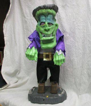 Gemmy Frankenstein Thriller M.  J.  Animated Halloween Decor Monster Battery Op Vtg