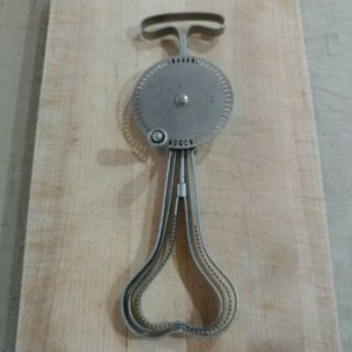 Minute Maid Egg Beater,  Henderson Corp.  Heart Shaped Dashers.  Very