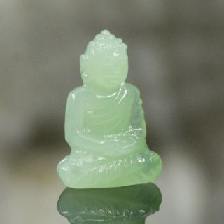 Sculpture Of The Buddha Natural Green Chrysoprase Gemstone Carving 3.  90 Cts