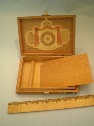 Private offer for TN Vtg Royal Jamaica Wooden Cigar Box w Stamp 2