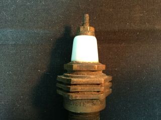 Vintage Antique Re.  V.  Brevette Spark Plug  149 5