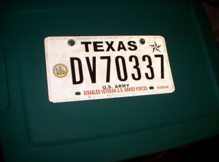 Single Texas License Plate - Disabled U.  S.  Army Dv70337
