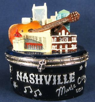 Nashville Memorabilia Ceramic Trinket Box W/music Symbols