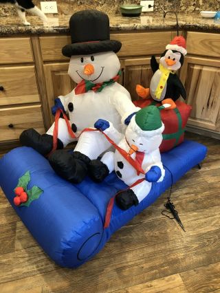 Gemmy Airblown Inflatable 4’ Snowman Family And Penguin On Sled Christmas