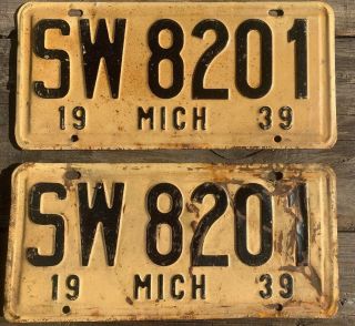 Matched Pair Vtg 1939 Michigan License Plate 6 Digit Sw 8201 Gas Oil Hot Rat Rod