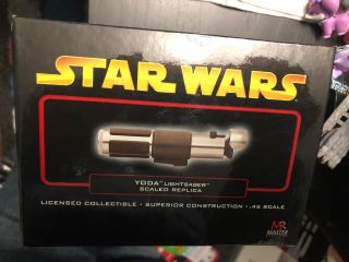 Master Replicas Yoda Star Wars Lightsaber.  45 Sw - 317 Epiii Rots