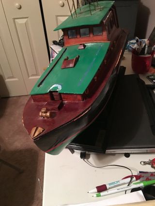 Ernest Hemingway ' s Pilar Fishing Boat Wooden Model 27.  5 