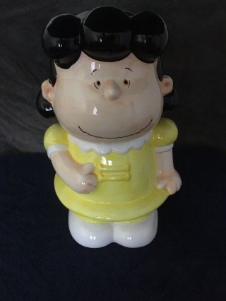 Vintage Cookie Jar Lucy Peanuts Animation Character Benjamin Medwin