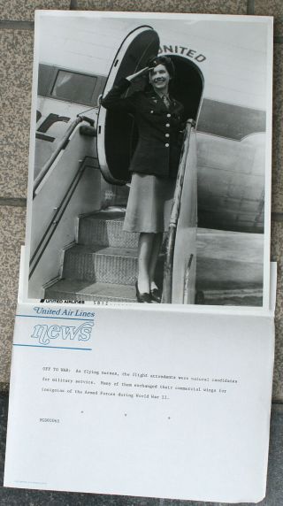 Press Photo Stewardess Hostess Flying Nurse Ww2 United Airlines