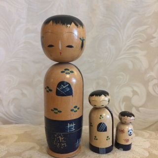 Vintage Kokeshi Wooden Nesting Doll Set Of 3.