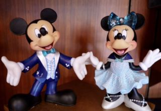 Disney Showcase Disneyland 60th Mickey & Minnie Figurine Set 4046628