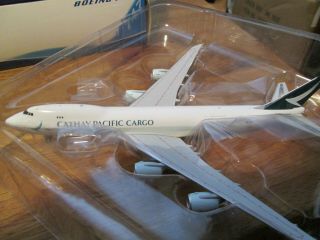 1/400 JC Wings: Cathay Pacific Cargo 747 - 8F. 2