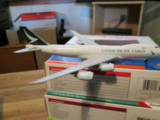 1/400 JC Wings: Cathay Pacific Cargo 747 - 8F. 4