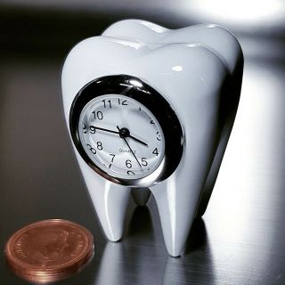 Tooth Miniature Molar Dental Dentist Orthodontist Collectible Mini Clock Gift