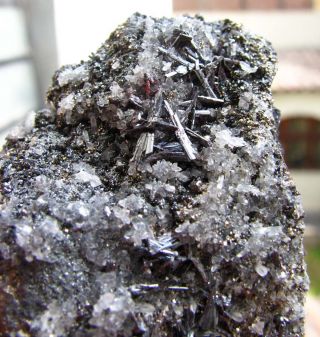 Rare Hutchinsonite Metallic Crystals,  Pyrites & Quartzs - Peru.  10 Mm.  Crystals