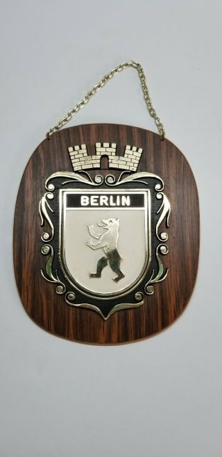 Vintage Travel Souvenir Wall Hanging Germany Berlin Bear Coat Of Arms 7.  5 " X6.  5 "