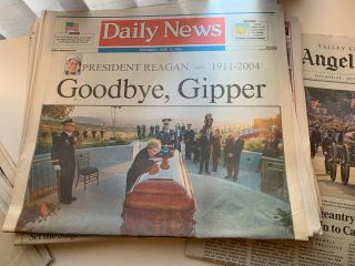 7 NEWSPAPERS LOS ANGELES TIMES DAILY NEWS RONALD REAGAN DIES FUNERAL PROCESSION 4