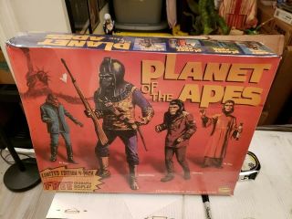 Planet Of The Apes Addar Aurora Model Limited Edition Toys R Us 1/5,  000
