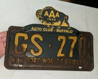 Aaa Automobile Club Buffalo Ny 1940 Worlds Fair License Plate & Topper Badge