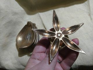 Spoon Rests VTG MCM 1960 ' s Removable Flower Petals Gold Tone Metal Lotus Ashtray 4