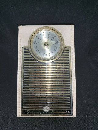 Vintage RCA Victor Deluxe Transistor Radio,  T2 - K, 7