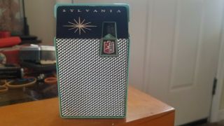 Sylvania Model 6p09 Transistor Radio